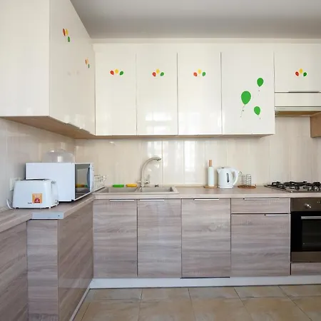 Colored Balloons - 3 Bedrooms, 3 Bathrooms, Equipped Large * Leopoli