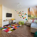 Colored Balloons - 3 Bedrooms, 3 Bathrooms, Equipped Large