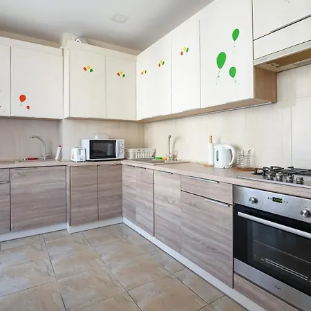 Colored Balloons - 3 Bedrooms, 3 Bathrooms, Equipped Large Apartman *