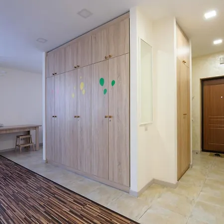 Colored Balloons - 3 Bedrooms, 3 Bathrooms, Equipped Large Appartement Lviv