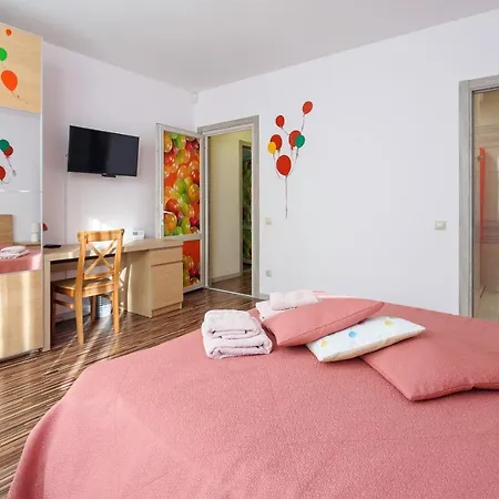 Colored Balloons - 3 Bedrooms, 3 Bathrooms, Equipped Large Apartman *