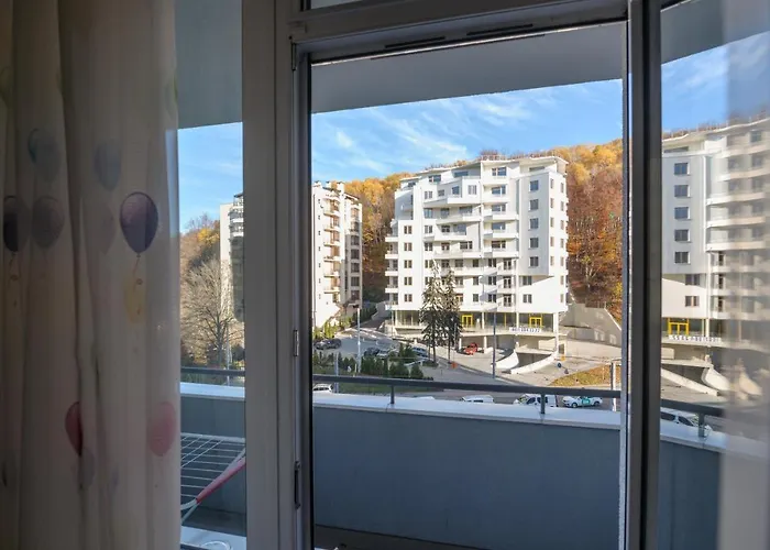 Colored Balloons - 3 Bedrooms, 3 Bathrooms, Equipped Large * Lviv