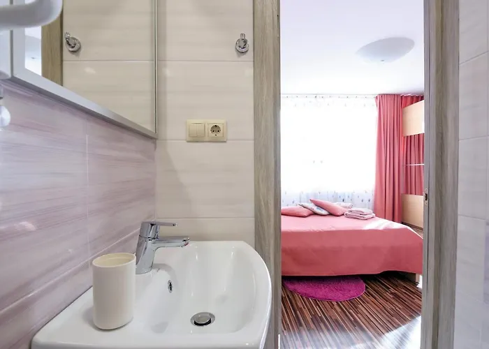 Apartamento Colored Balloons - 3 Bedrooms, 3 Bathrooms, Equipped Large Lviv