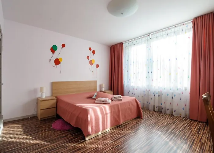 Colored Balloons - 3 Bedrooms, 3 Bathrooms, Equipped Large Lägenhet