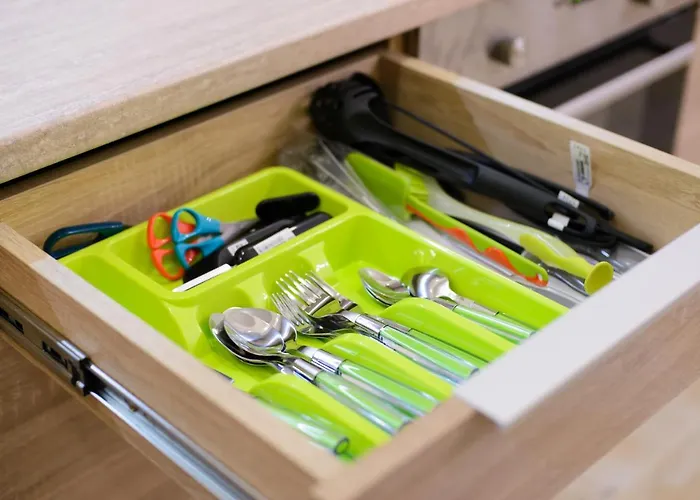 Colored Balloons - 3 Bedrooms, 3 Bathrooms, Equipped Large * Lviv